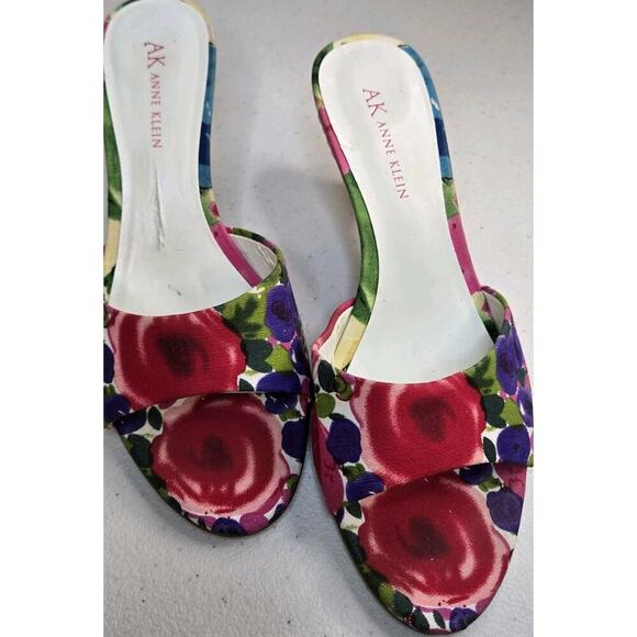 Anne Klein Rose Floral Slip On White Wicker Wedge Sandals 6 1/2 Art Deco Design - Picture 1 of 9